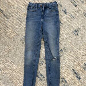 Girls Old Navy size 10 Extra High-Rise Rockstar Jeggings pre-owned
